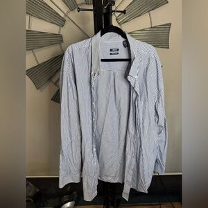 Men’s Izod long sleeve button down dress shirt.